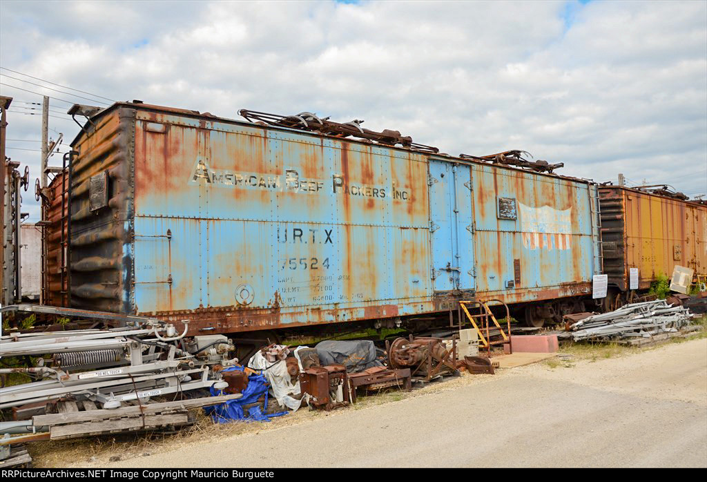 URTX American Beef Packers Ice Refrigerator Car